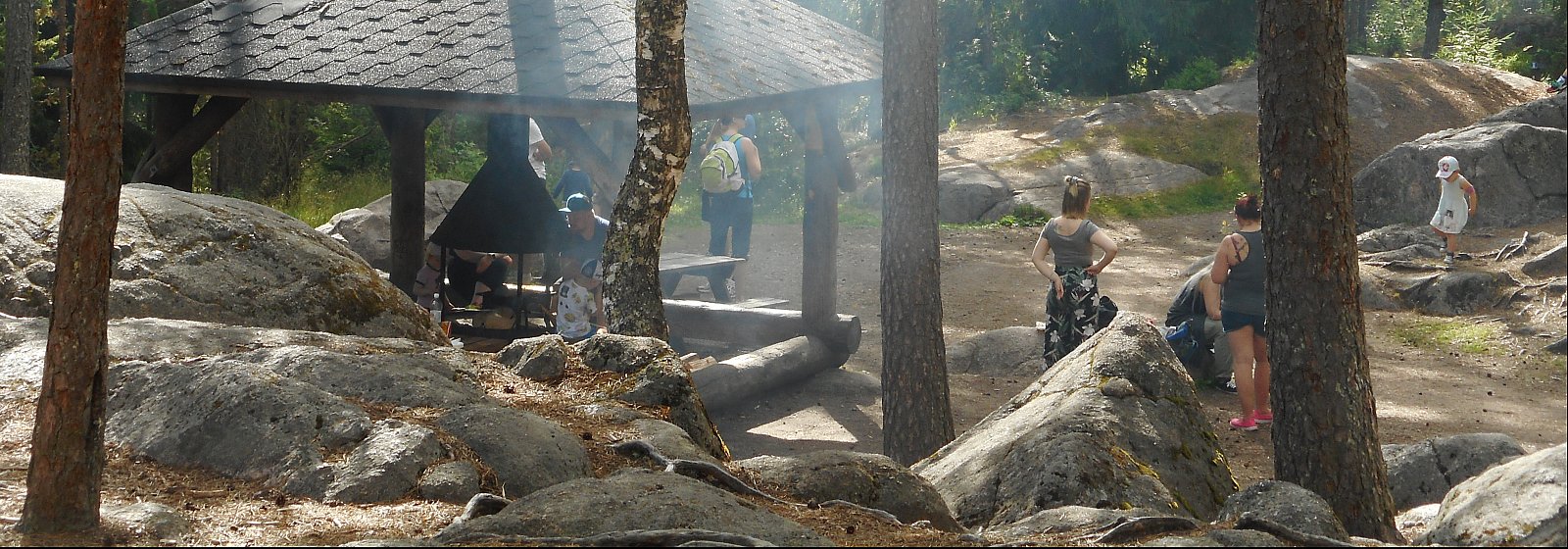 Nuuksion retkeilyopas